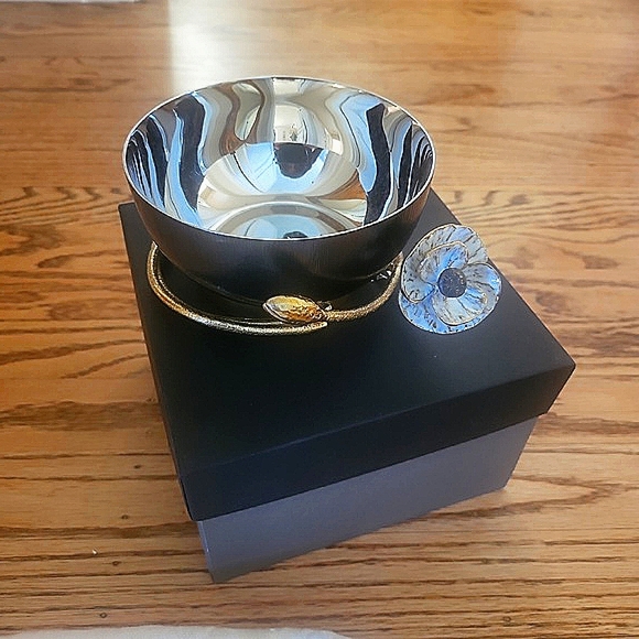 Michael Aram Other - Michael Aram Anemone Nut Dish